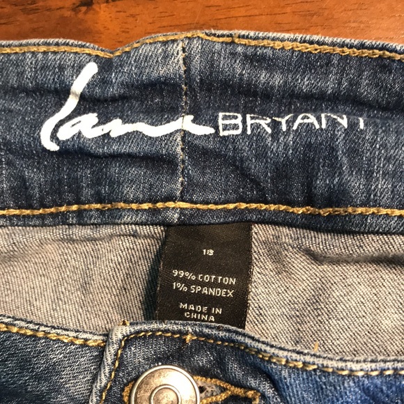 Lane Bryant Distressed Crop Capri Jean - Picture 6 of 11